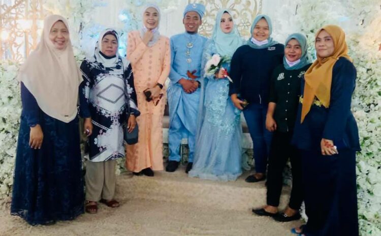  Menghadiri Majlis Perkahwinan Anak Bongsu Hjh Suhartati