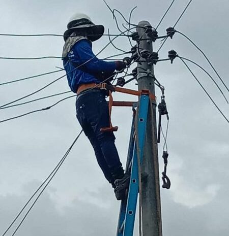 Aduan Tiang Elektrik Condong di Kg Sentosa Blok 4 - YB Rina Hj. Jainal