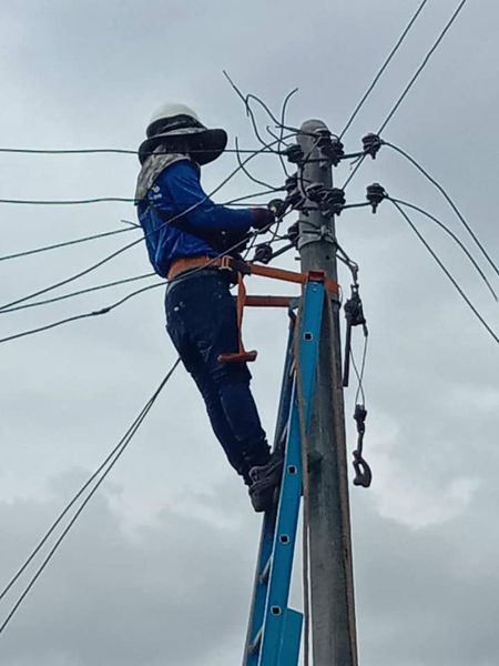 Aduan Tiang Elektrik Condong di Kg Sentosa Blok 4 - YB Rina Hj. Jainal