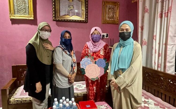  Ziarah Puan Sarimah dan Puan Hamsiah