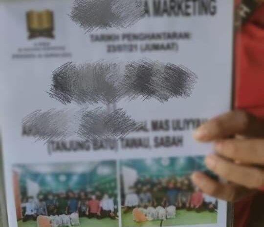  Kehadiran Sekumpulan Anak Muda Yang Bergerak Berpasangan Mengutip Derma