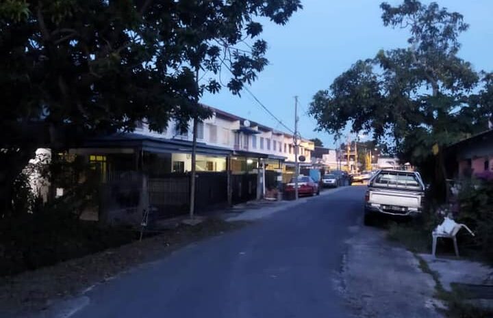  Aduan Lampu Jalan di Lorong 4, Taman Ambar