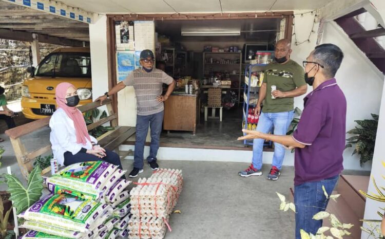  Bakul Makanan Kepada Warga Kukusan di Sekitar Kg Jawa Lanut