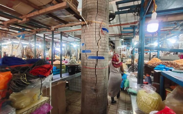  Kerosakan Tiang Di Pasar Sri Tanjong Yang Turut Menempatkan UTC Tawau