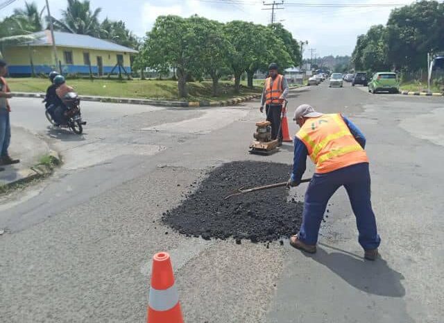  Penyelenggaraan Jalan Berlubang Di Taman Victoria