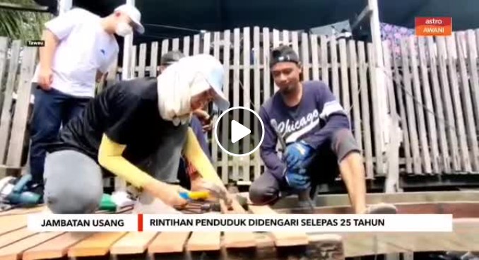  Gotong Royong Baikpulih Jambatan Kayu Usang Di Kg Pukat