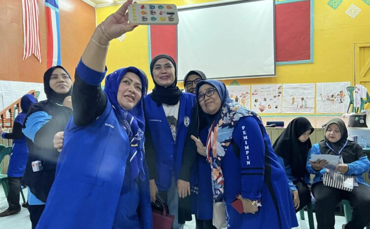  Perkhemahan Pandu Puteri Di Padang SMK Jalan Apas