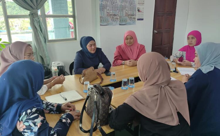  Menghadiri Mesyuarat Bersama Persatuan Wanita Kukusan (PWK)