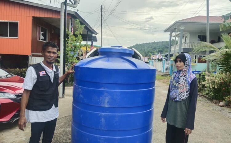  Sumbangan Tangki Untuk Keluarga Encik Rajali Haris