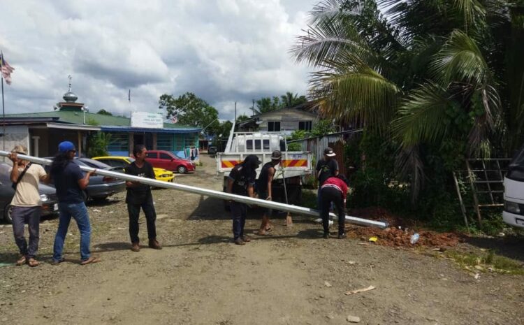  Pemasangan Lampu Jalan Di Kg Muhibbahraya Dan Sentosa Blok 4