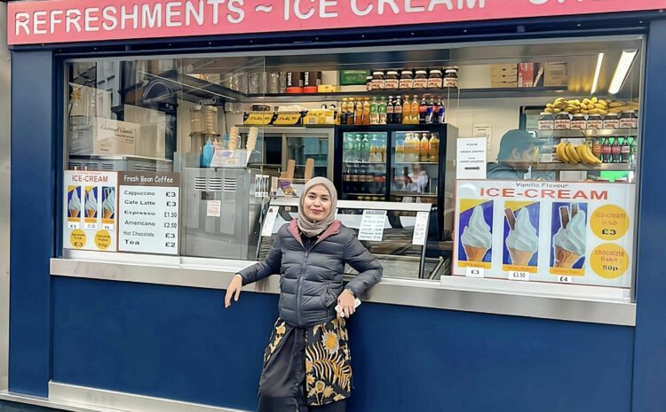  Salam Dari Oxford Street, London