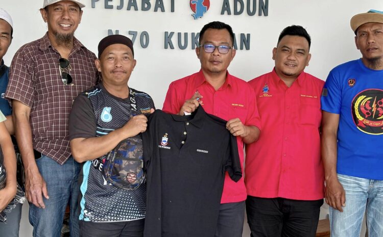  Sumbangan Baju Kepada Biro JKKK Kukusan