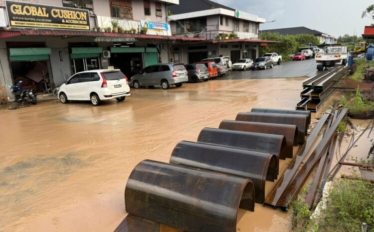  Aduan Parit Kecil Di Taman King Fook Dan Tindakan Susulan Bersama Pihak Berkaitan
