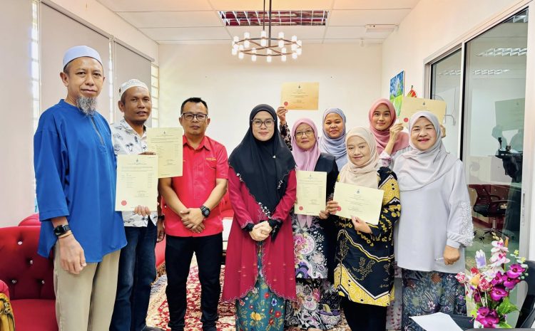  Pelantikan JKKK Kukusan