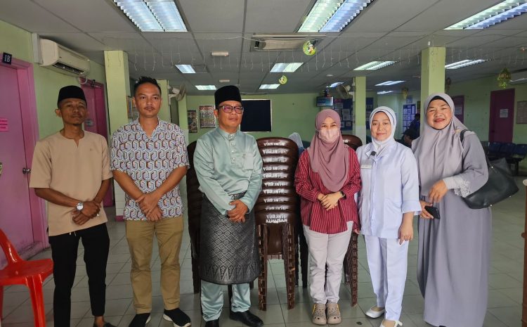  Sumbangan Kerusi Plastik Kepada Klinik Kesihatan Ibu dan Anak Tawau