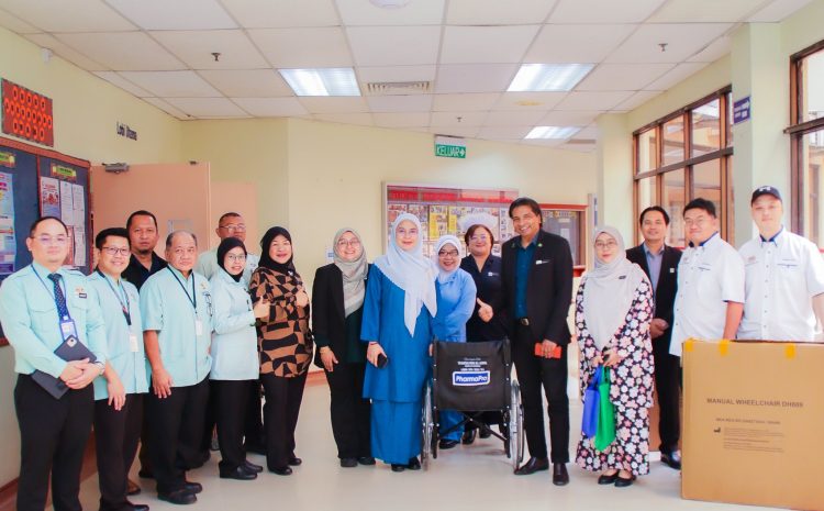  Mendengar & Membantu