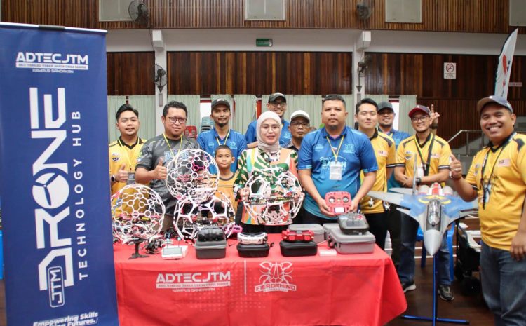  Bola Terbang