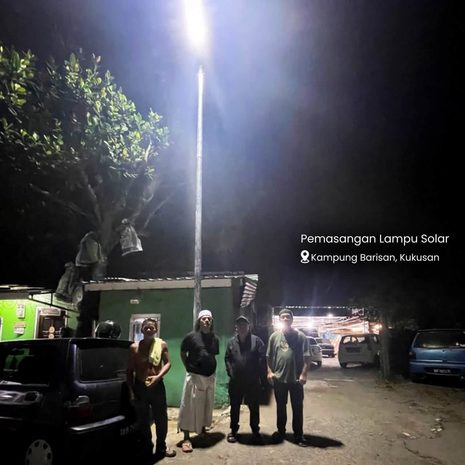 Kukusan Terang