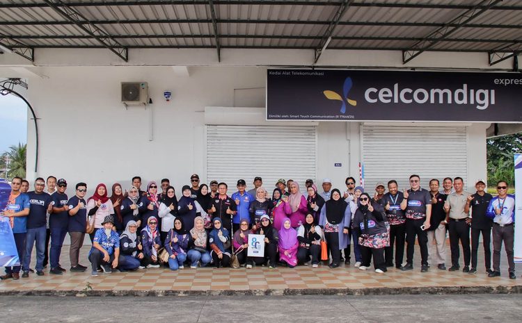  Bendera Kita Kibarkan Bersama