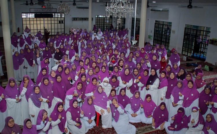  Ibu-Ibu Yang Saya Sayang