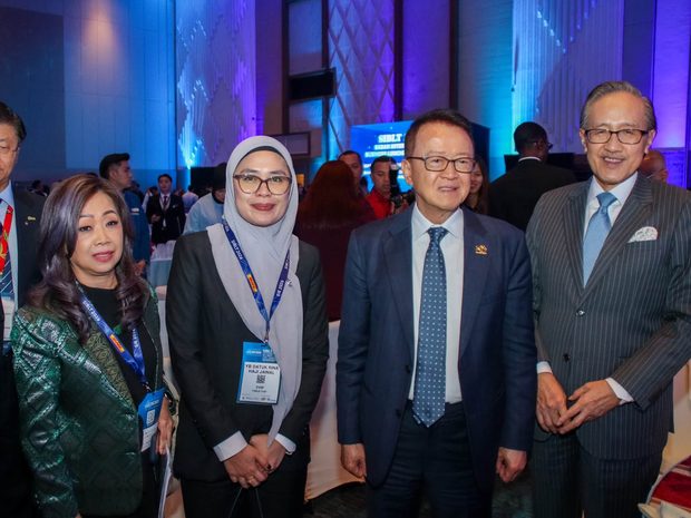  Membuka Ruang, Membina Jaringan