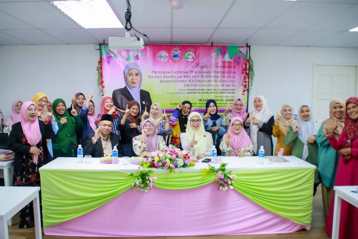  Wanita Belajar, Wanita Jana